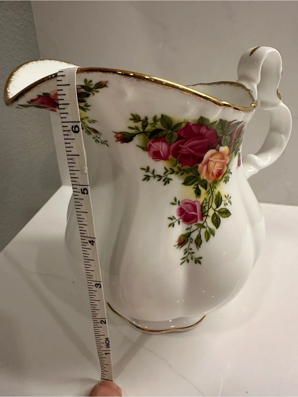 Vintage Royal Albert Old Country Roses Large Pitcher Jug Bone China England 7”